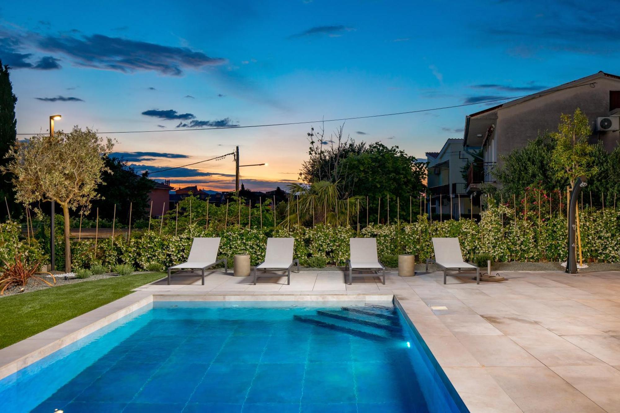 Apartmani Vila Mara M 1 Heated Pool Omišalj Eksteriør billede