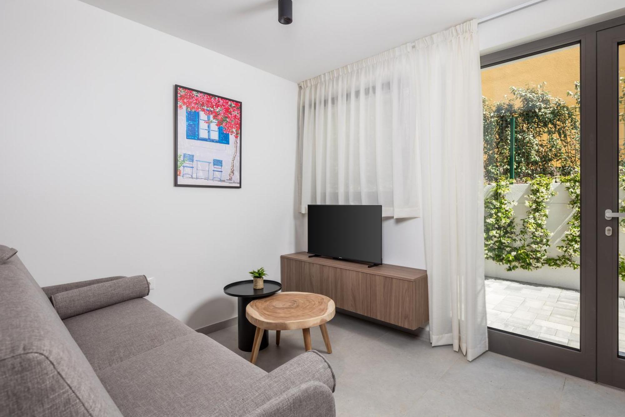 Apartmani Vila Mara M 1 Heated Pool Omišalj Eksteriør billede