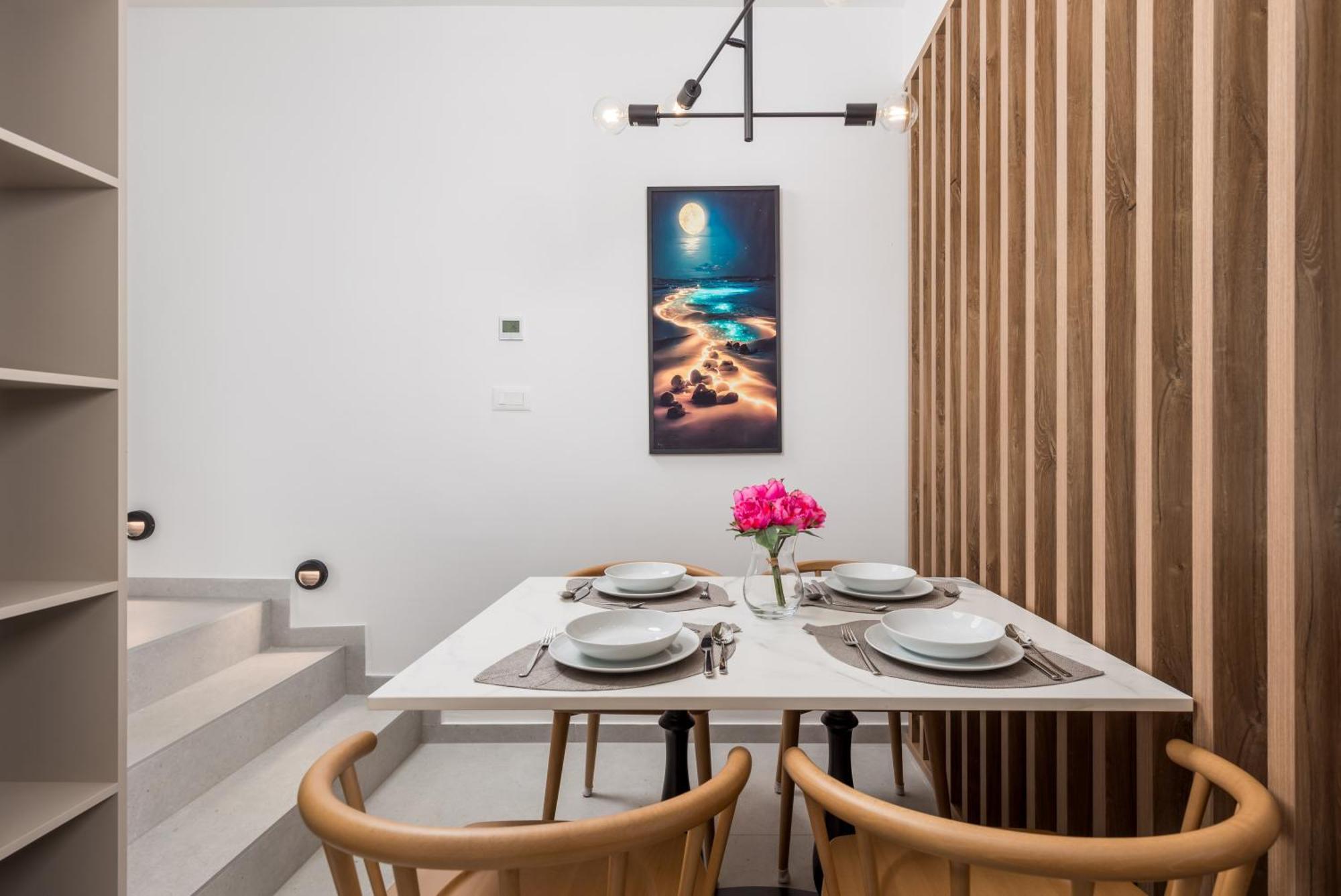 Apartmani Vila Mara M 1 Heated Pool Omišalj Eksteriør billede