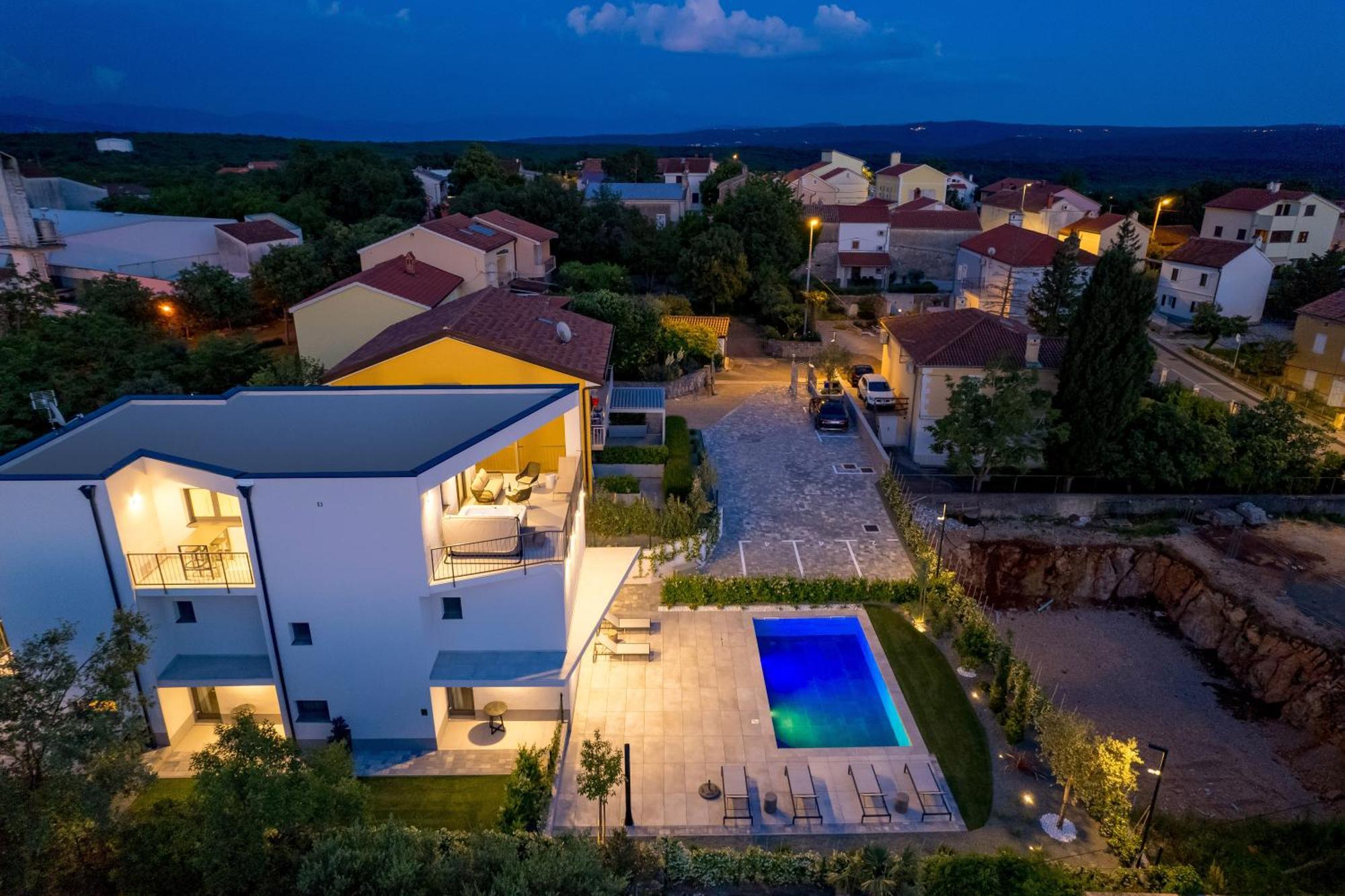 Apartmani Vila Mara M 1 Heated Pool Omišalj Eksteriør billede
